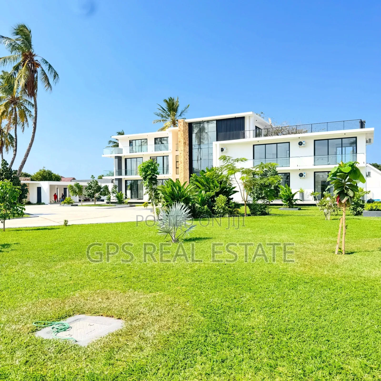 6bdrm Maisonette in Bahari Beach, Kinondoni for sale in Kinondoni