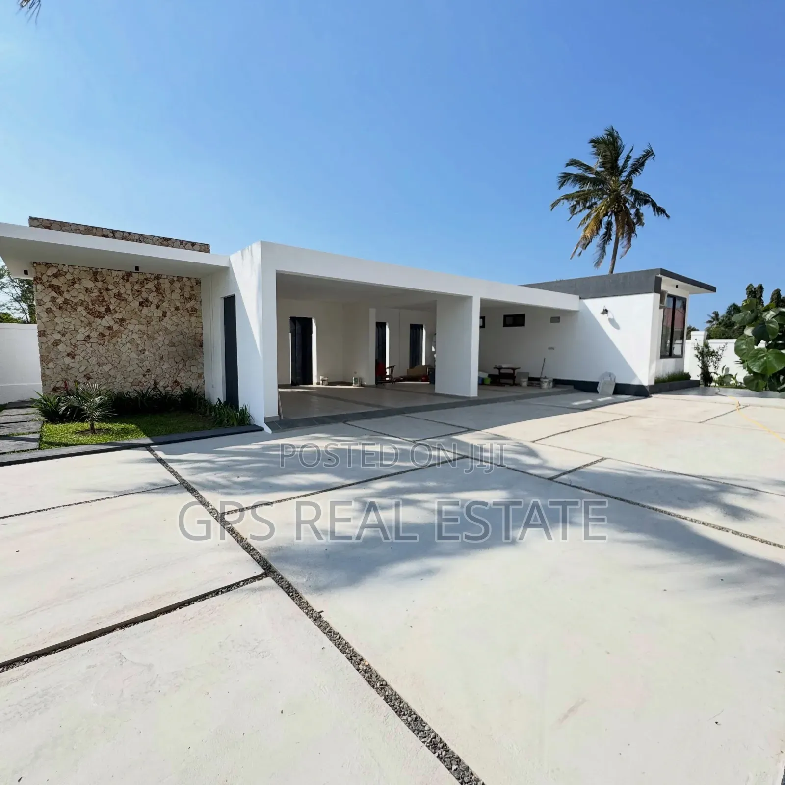 6bdrm Maisonette in Bahari Beach, Kinondoni for sale in Kinondoni