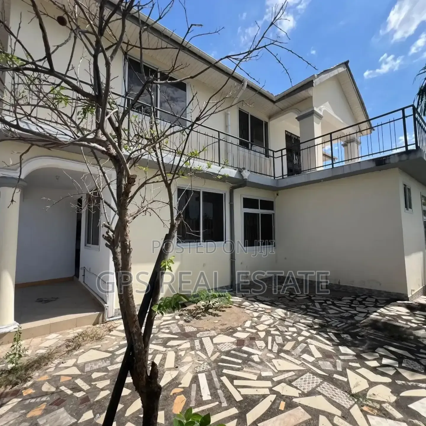 6bdrm House in Mbweni Malindi, Kinondoni for sale in Kinondoni