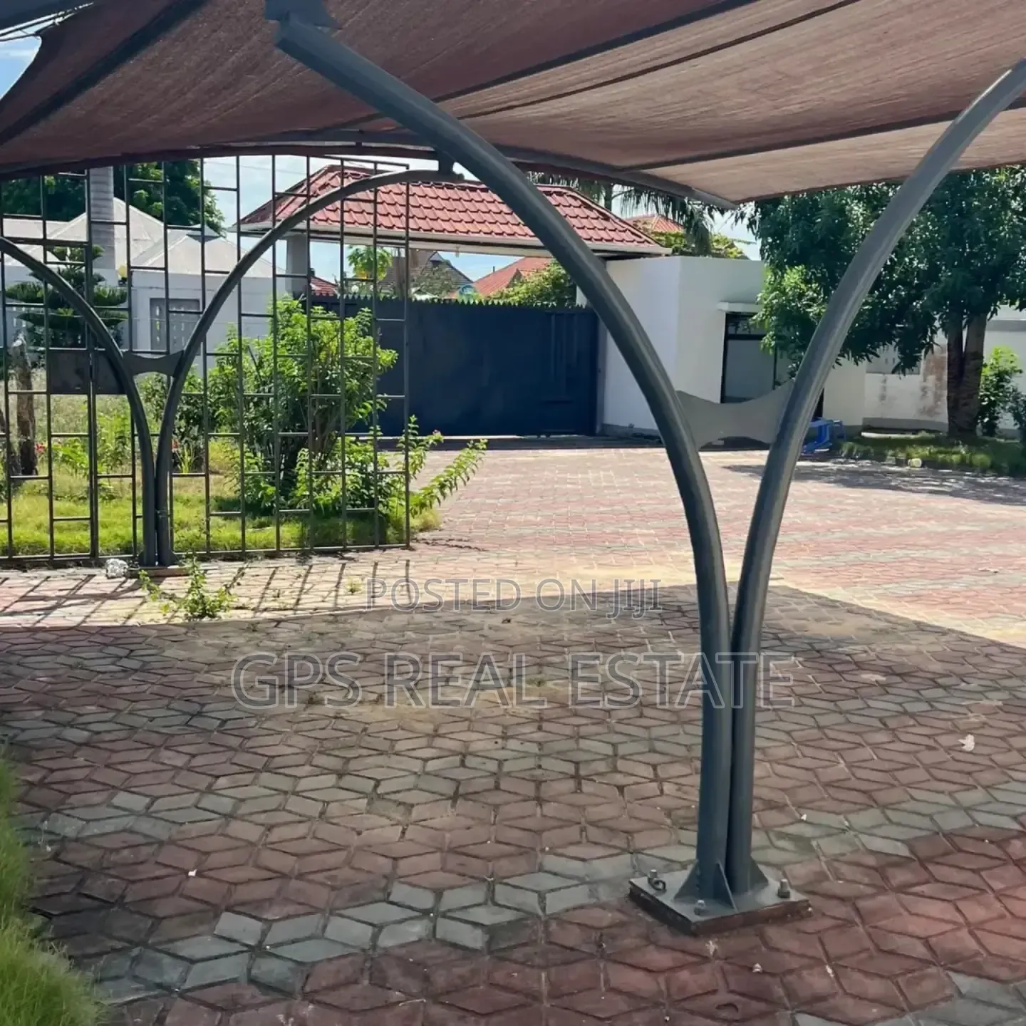 6bdrm House in Mbweni Malindi, Kinondoni for sale in Kinondoni