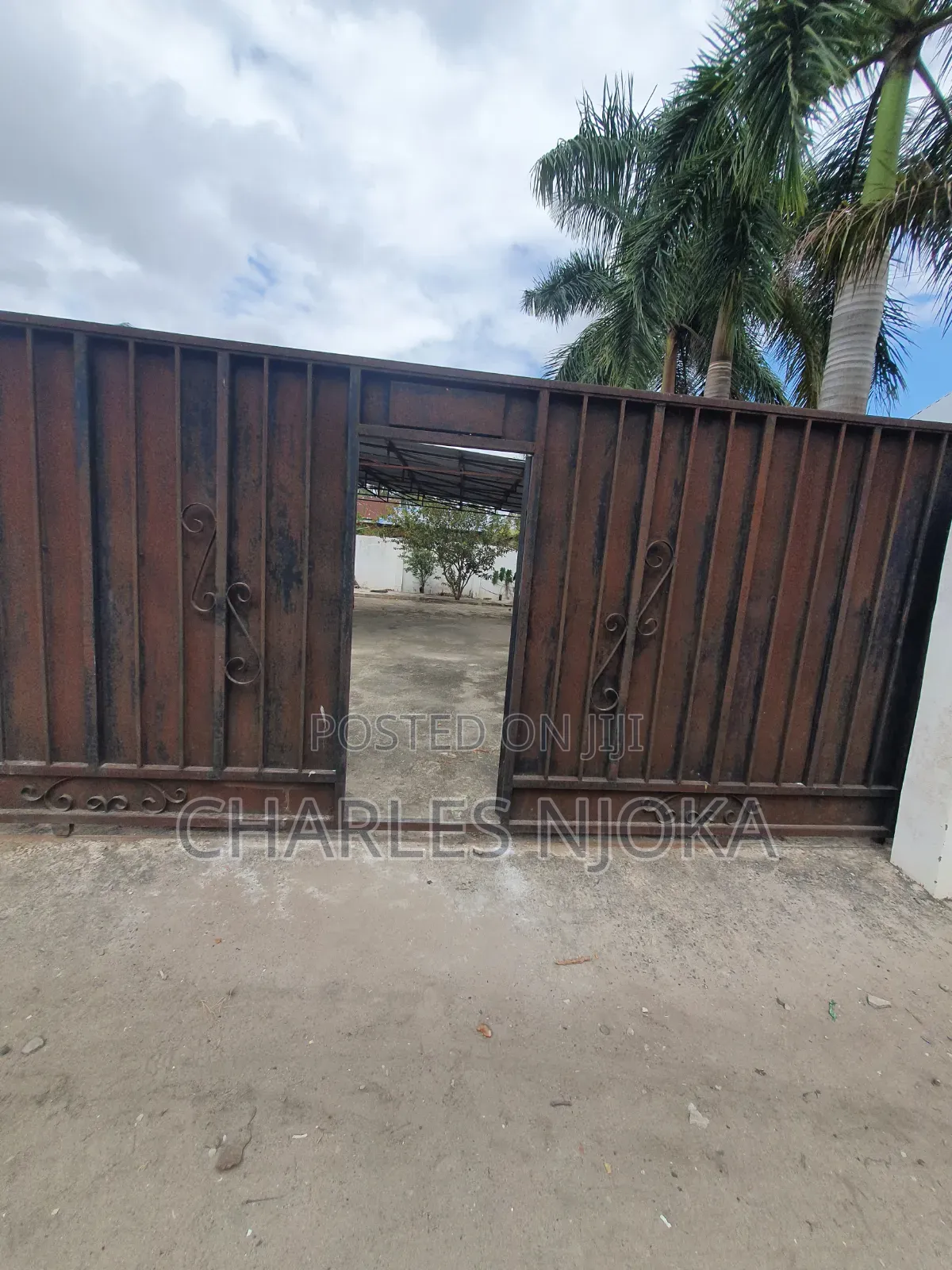 Furnished 6bdrm House in Msalaba Mwekundu, Ukonga for sale in Ukonga