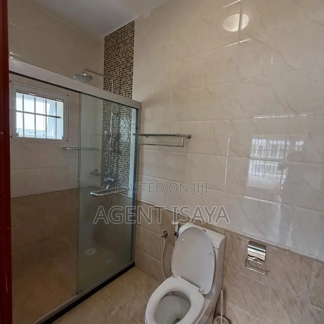 Furnished 3bdrm Apartment in Oyster Bay for rent in Oyster Bay