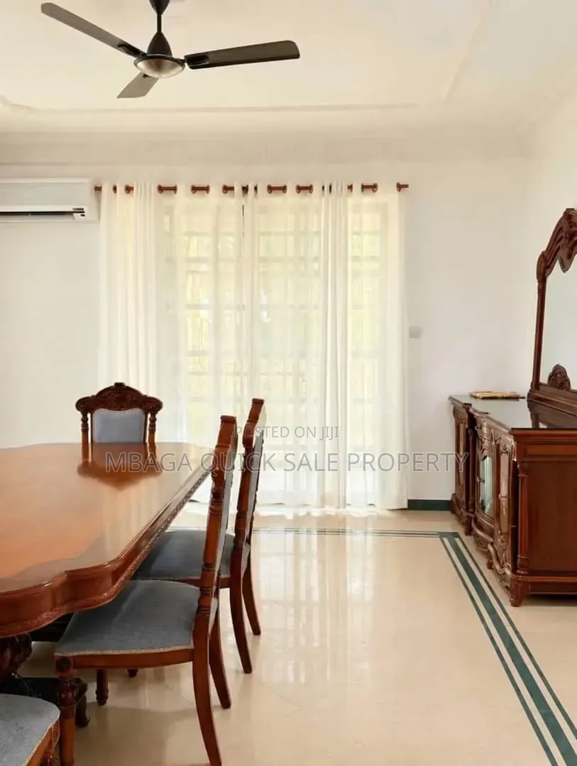 Furnished 3bdrm House in Oyster Bay for rent in Oyster Bay