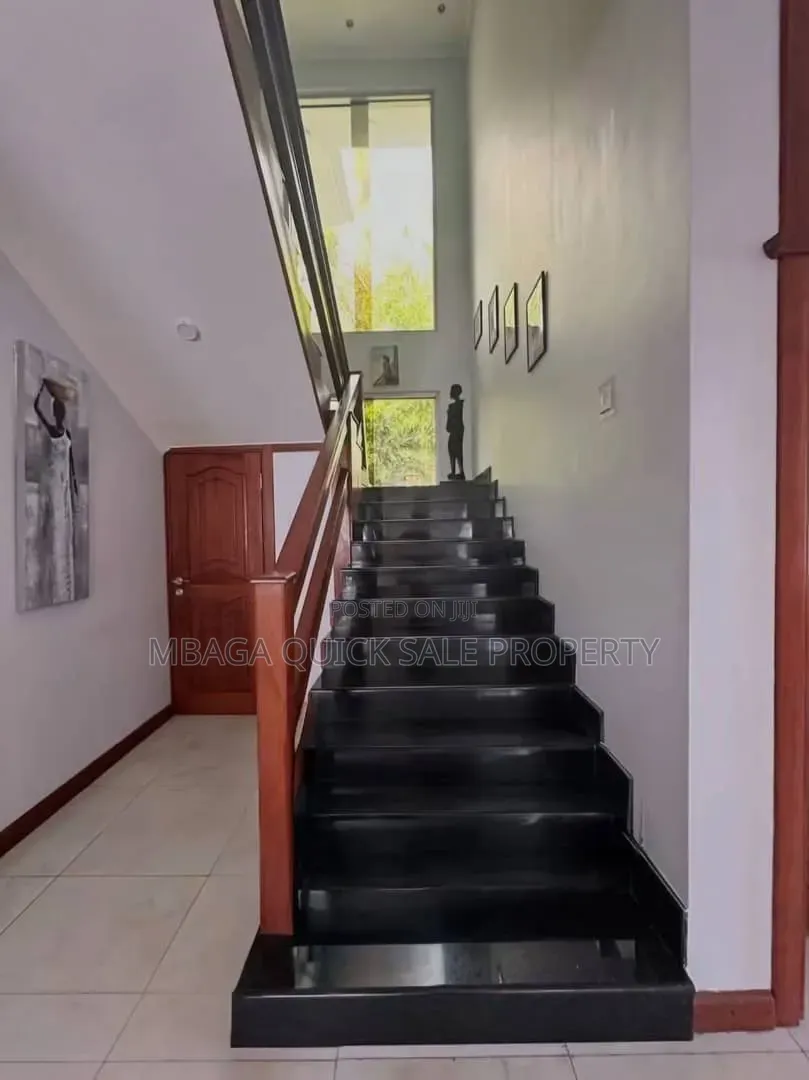 4bdrm House in Mikocheni B, Oyster Bay for sale in Oyster Bay