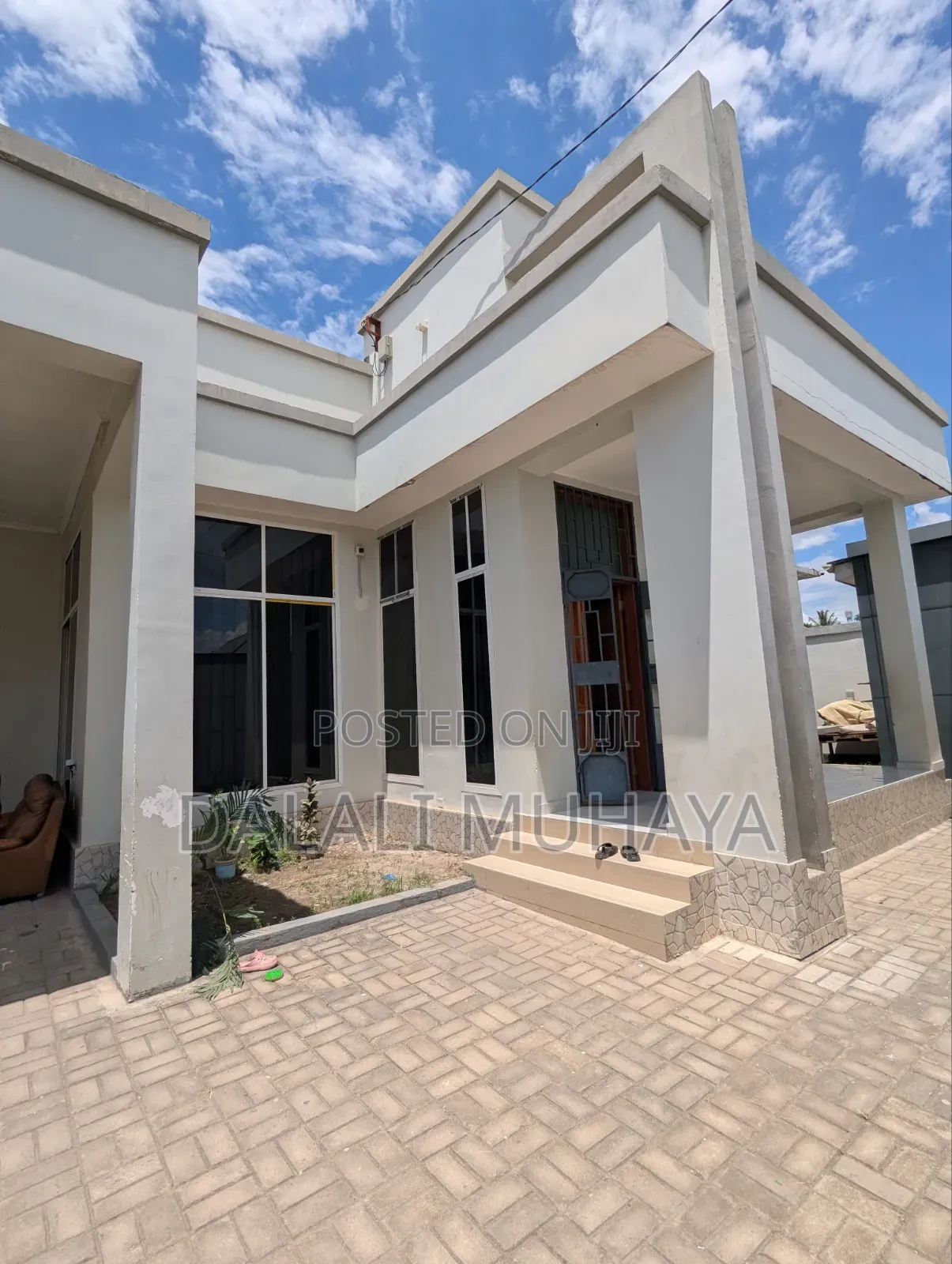 4bdrm House in Stendi Street, Ukonga for sale in Ukonga