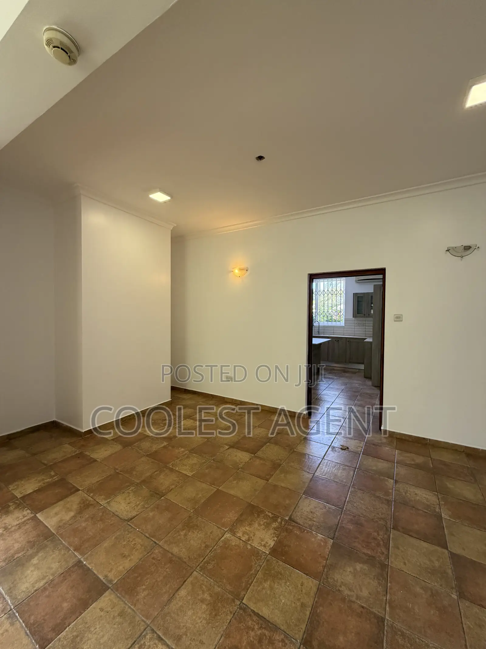 4bdrm Villa in Coolest Estate, Oyster Bay for rent in Oyster Bay