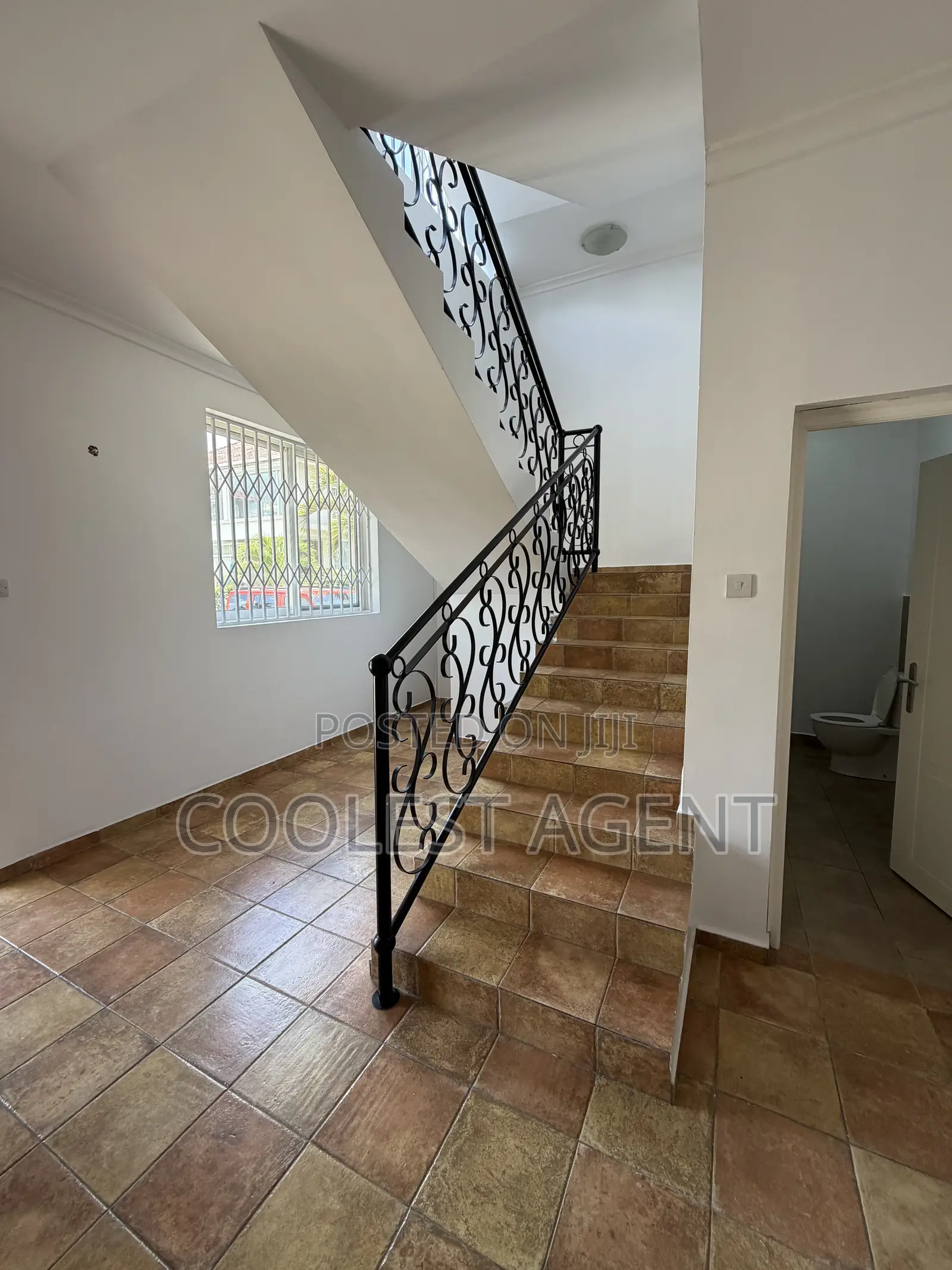 4bdrm Villa in Coolest Estate, Oyster Bay for rent in Oyster Bay