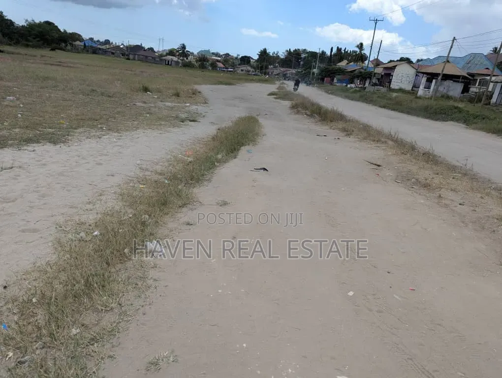 3 Acres Zinauzwa Mbezi Magufuli in Mbezi