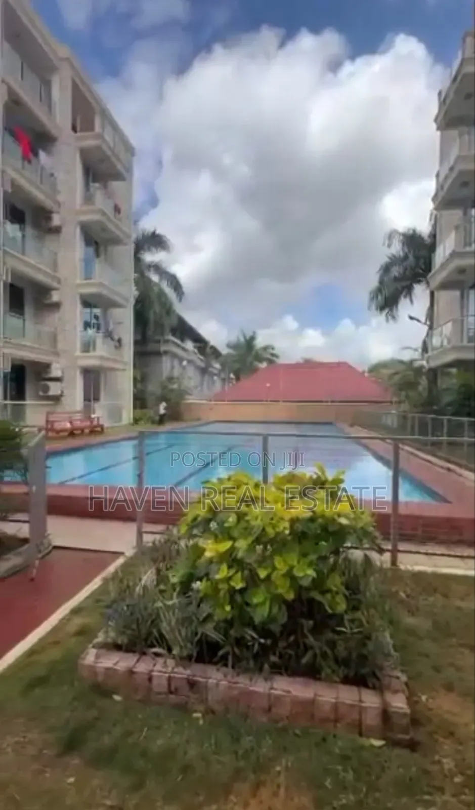 Furnished 4bdrm Apartment in Oyster Bay for sale in Oyster Bay