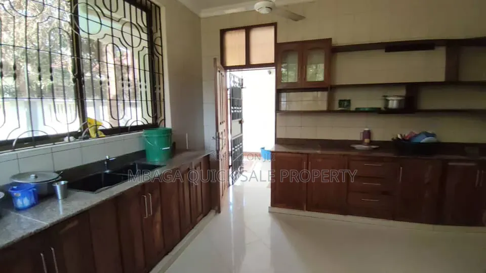 6bdrm House in Mbezi Beach for rent in Mbezi