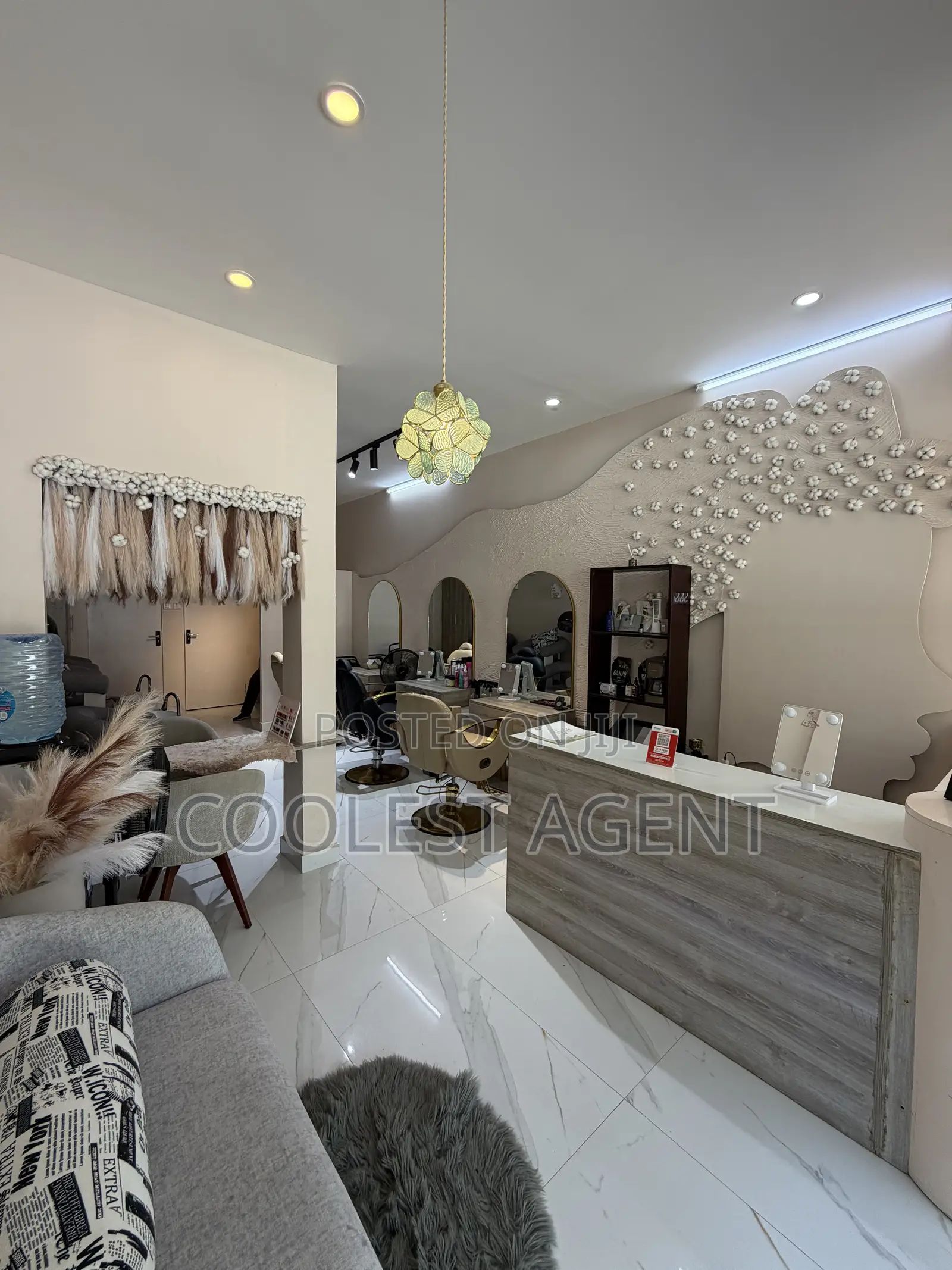 Saloon for Sale in Masaki