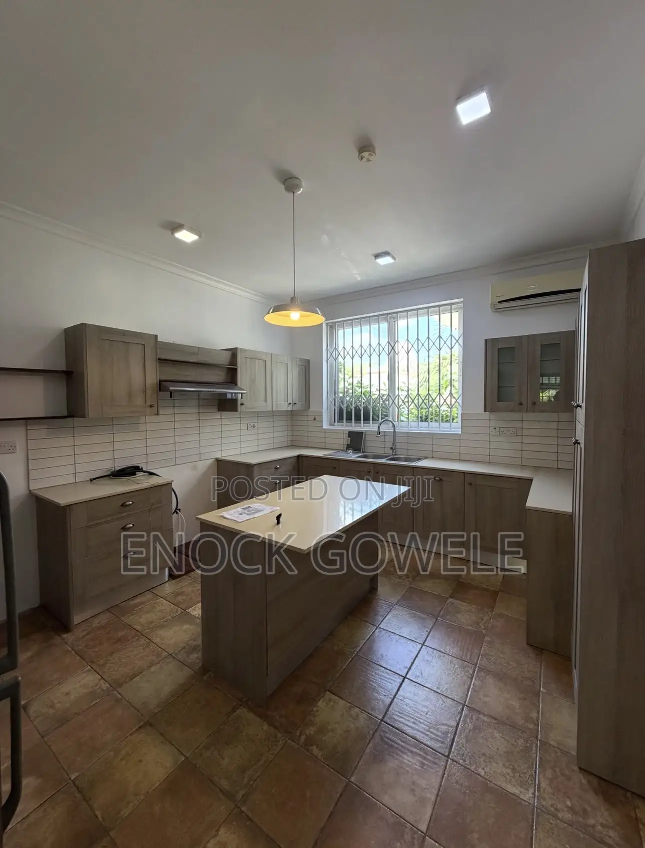 4bdrm Villa in Oysterbay for rent in Oyster Bay