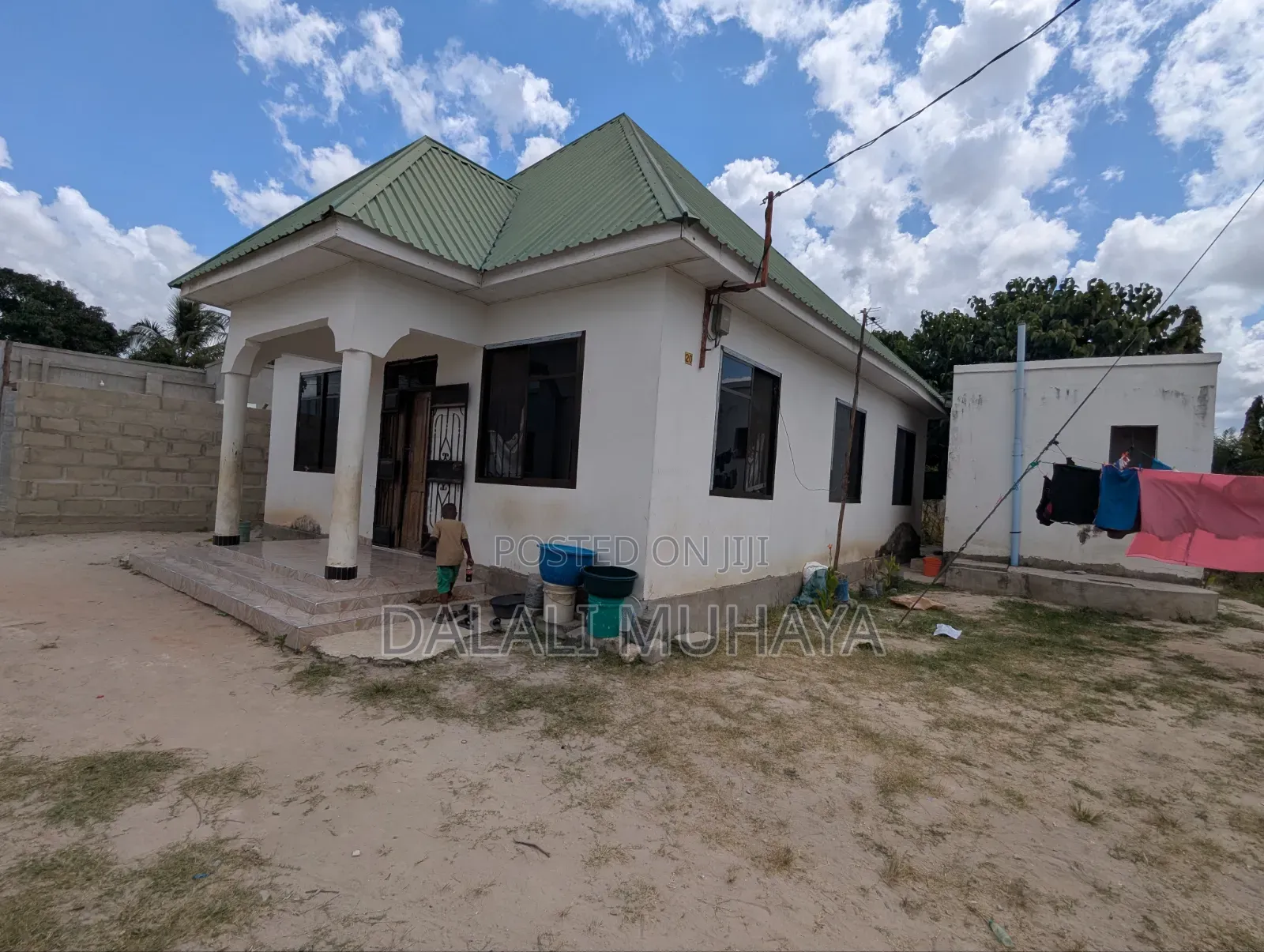 6bdrm House in Kichangani, Pugu for sale in Pugu