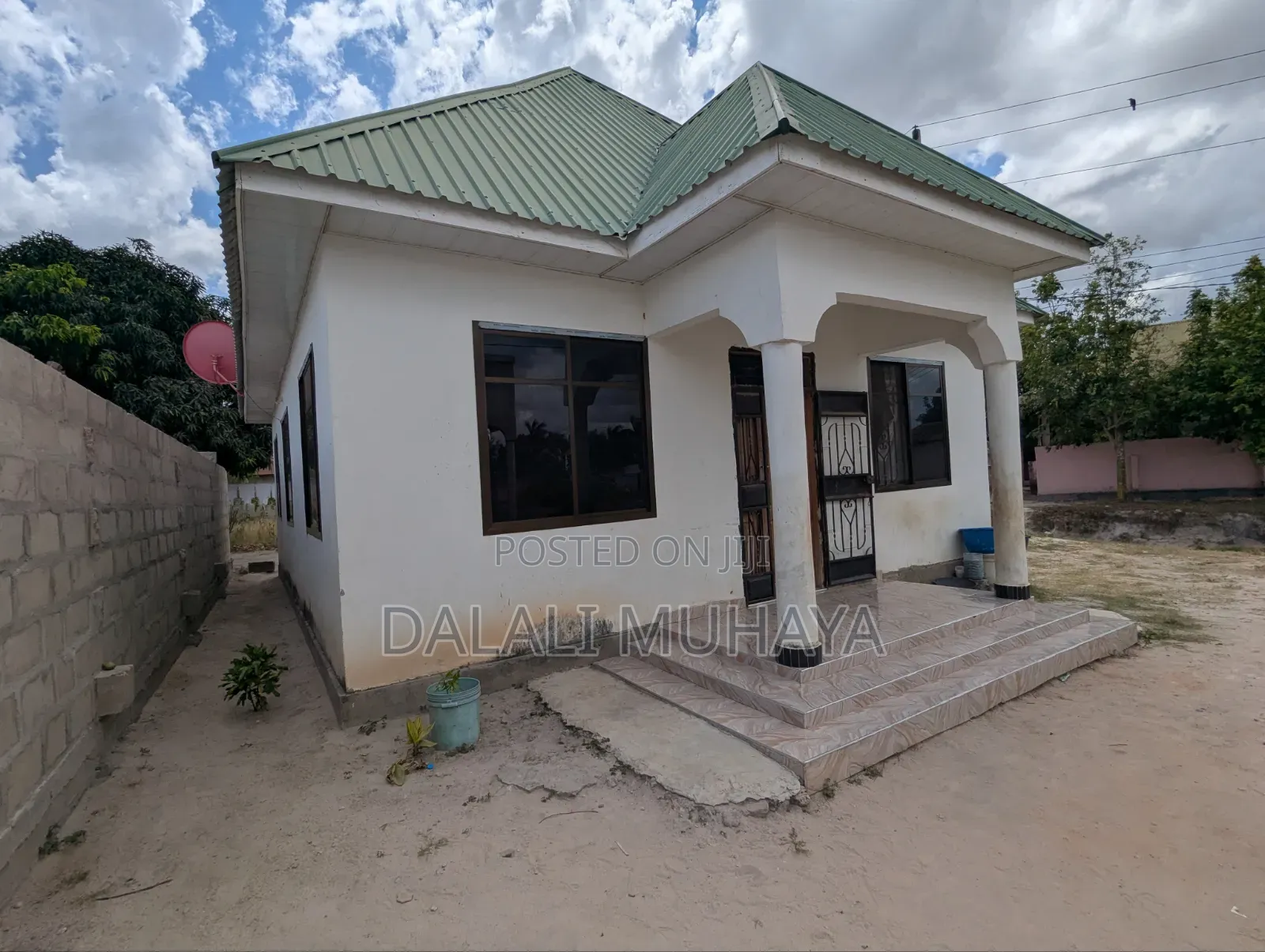 6bdrm House in Kichangani, Pugu for sale in Pugu