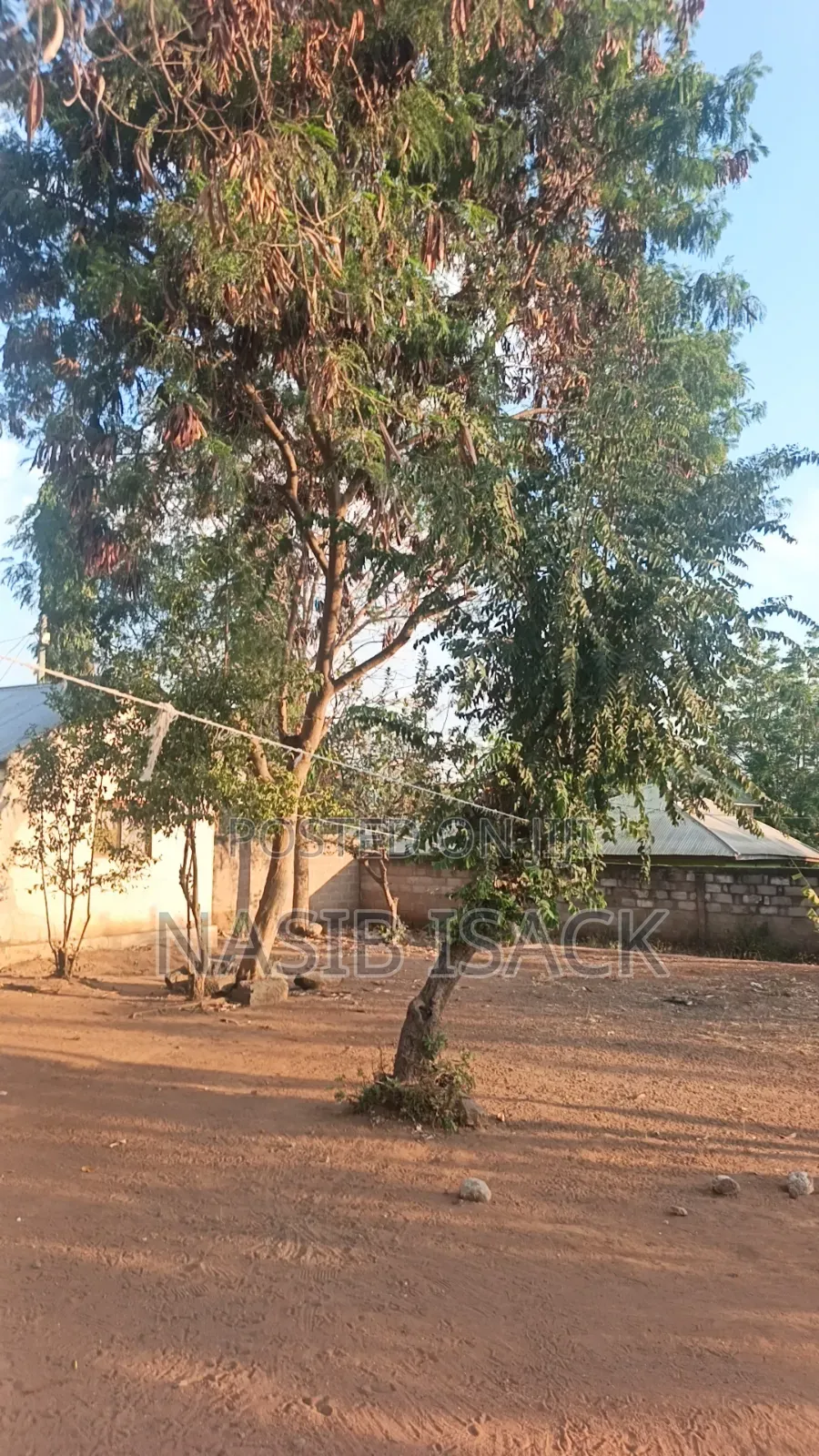 Furnished 8bdrm House in Mkolani for sale in Mkolani