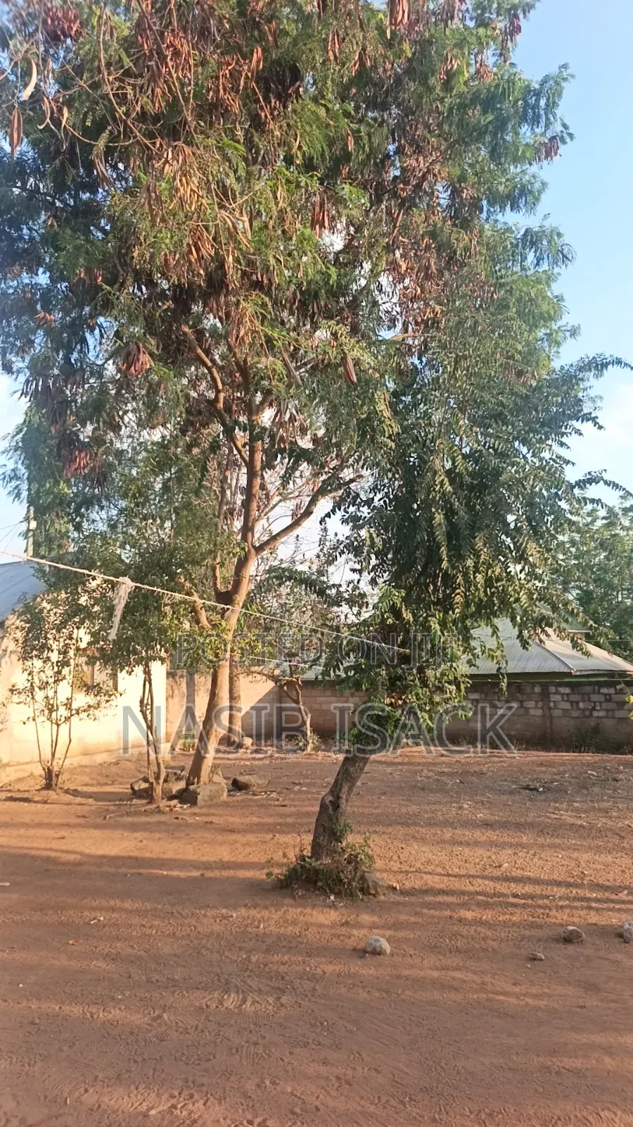 Furnished 8bdrm House in Mkolani for sale in Mkolani