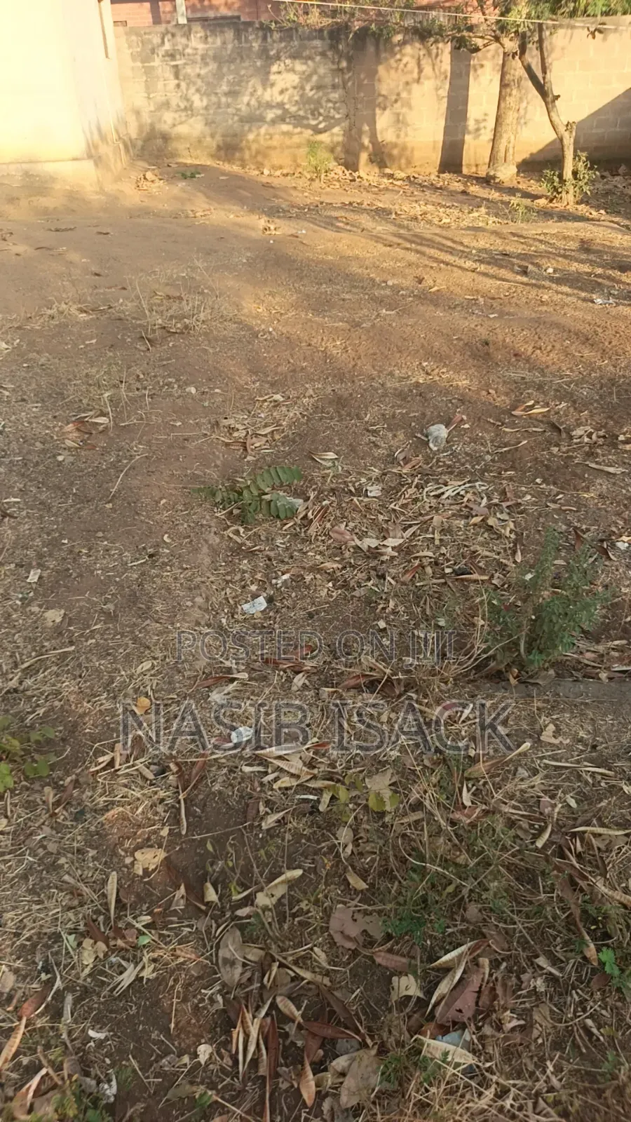Furnished 8bdrm House in Mkolani for sale in Mkolani