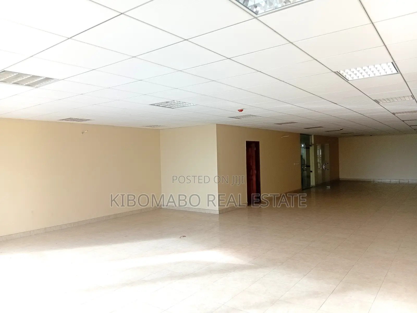 57 - 69 - 75 120 SQM Office Space Rental - CBD || Downtown || Posta in Kisutu