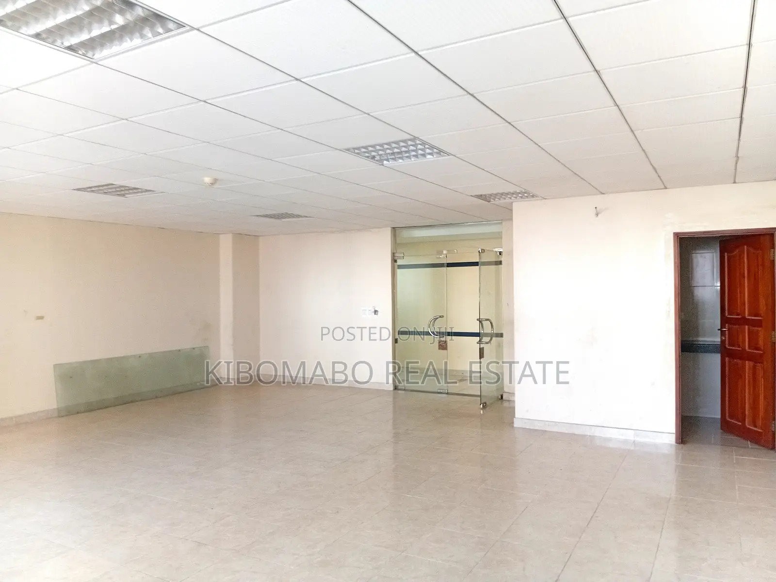 57 - 69 - 75 120 SQM Office Space Rental - CBD || Downtown || Posta in Kisutu