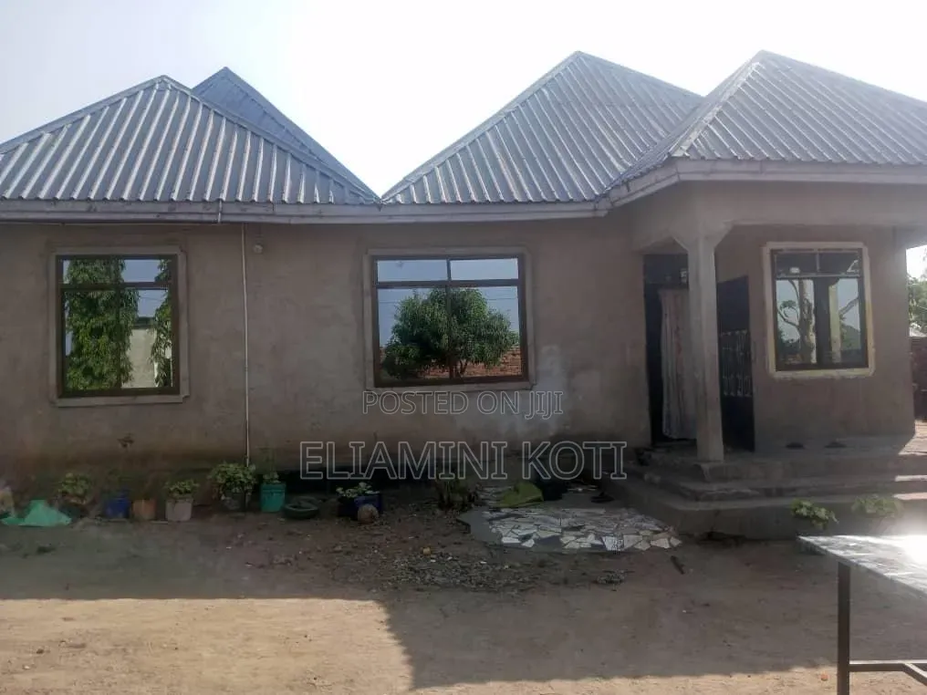 3bdrm House in Kinondoni for sale in Kinondoni