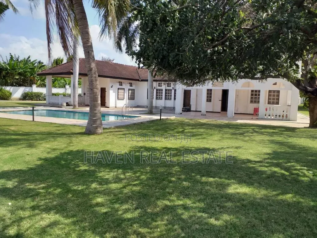 Furnished 8bdrm House in Mbezi Beach for rent in Mbezi Beach