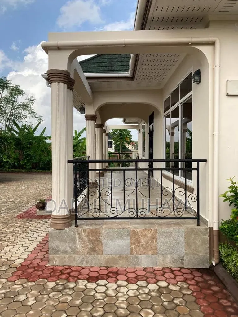 4bdrm House in Chekechea, Kigamboni for sale in Kigamboni