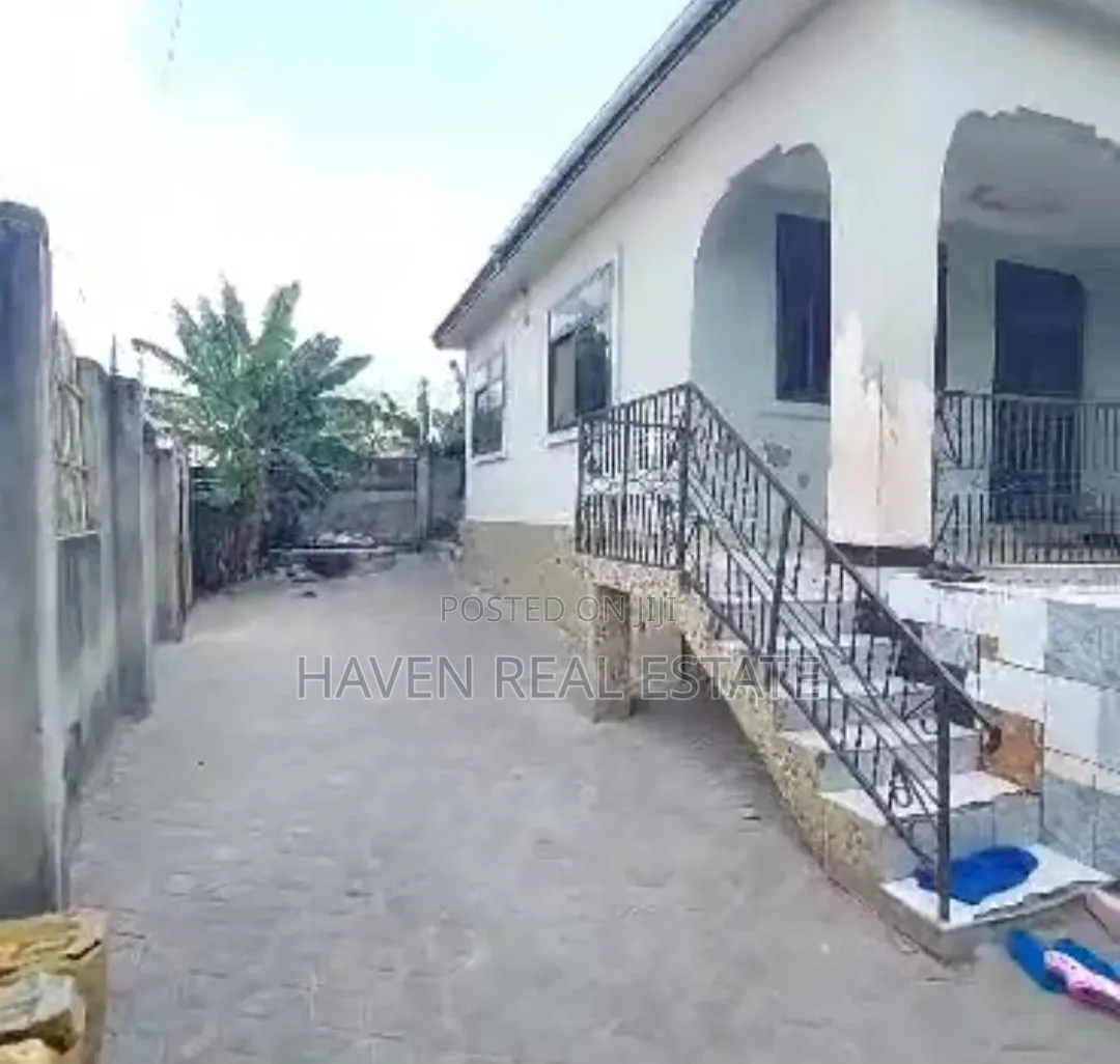 3bdrm House in Mbezi for sale in Mbezi