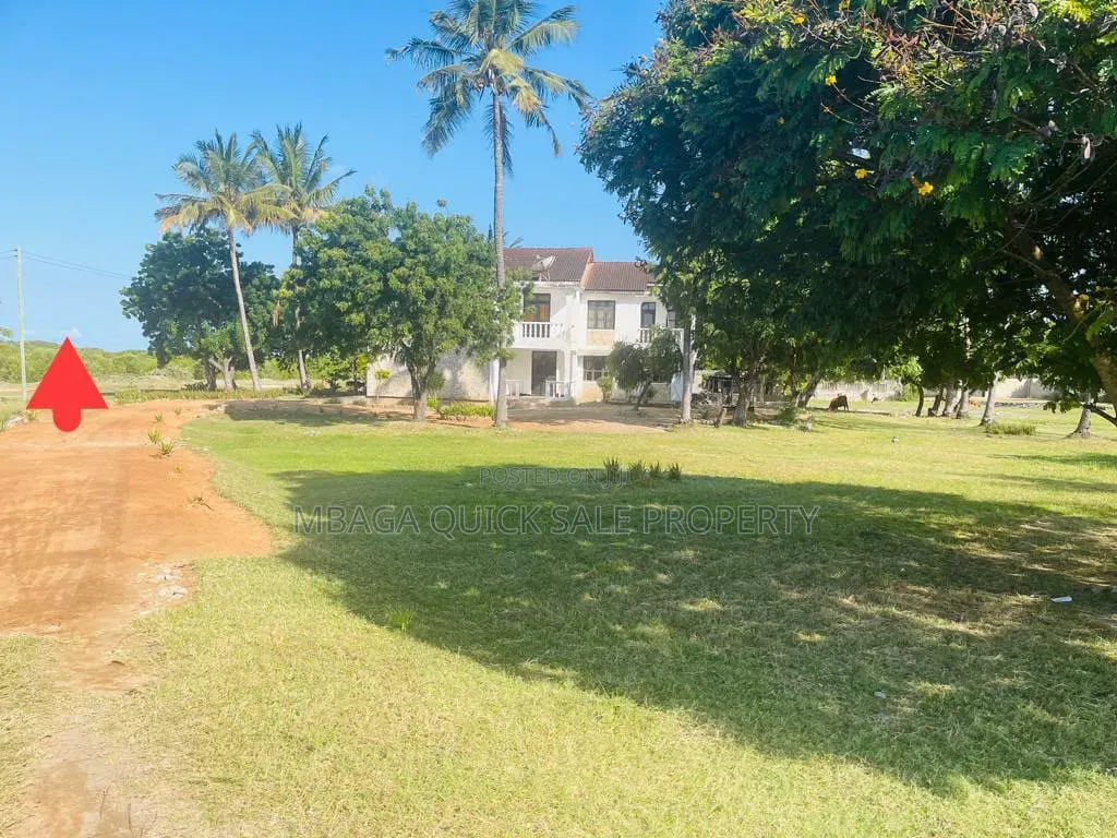 Furnished 5bdrm House in Kunduchi Beach for sale in Kunduchi