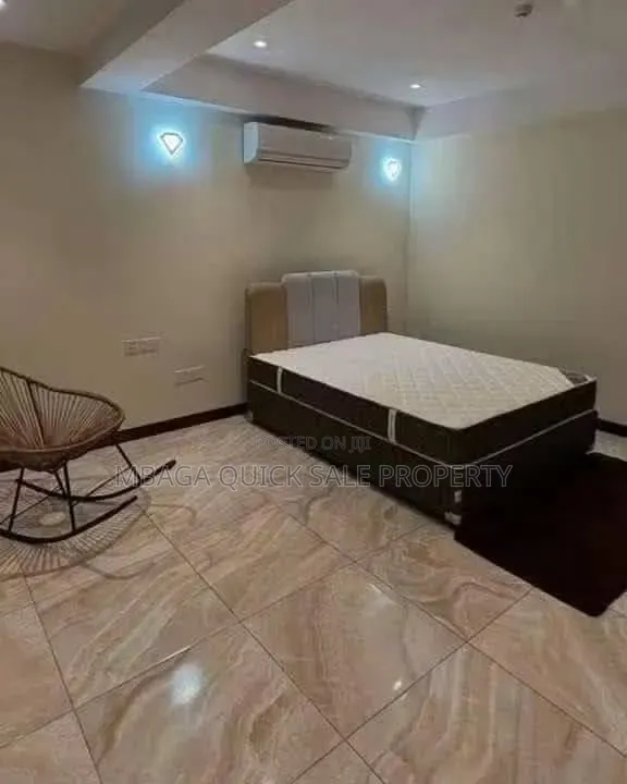 Furnished 3bdrm Villa in Ada Estate for rent in Ada Estate