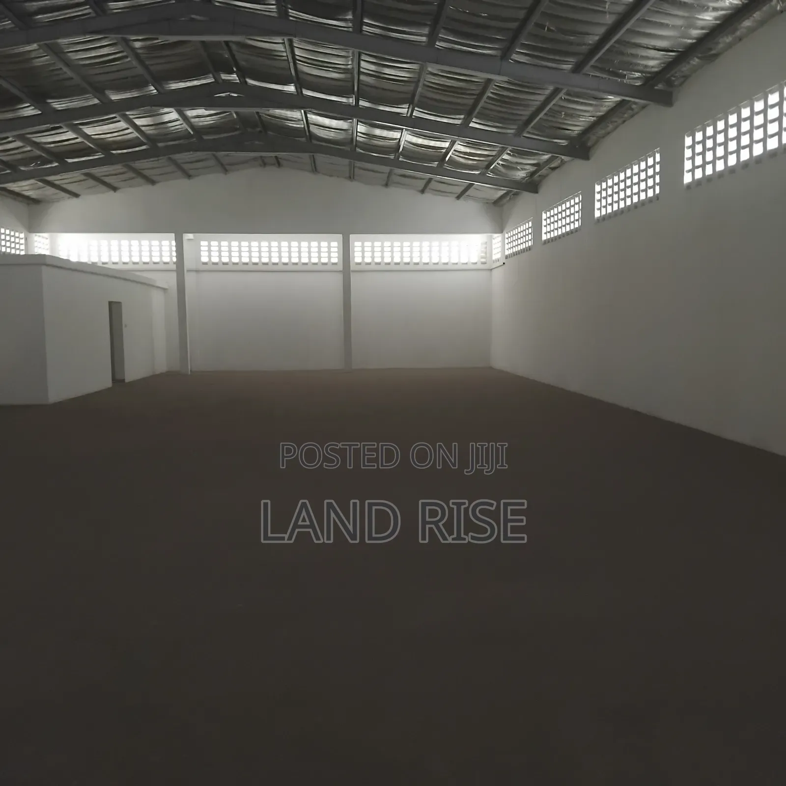 Godown/ Warehouse Size 1100 in Chang'ombe in Chang'ombe