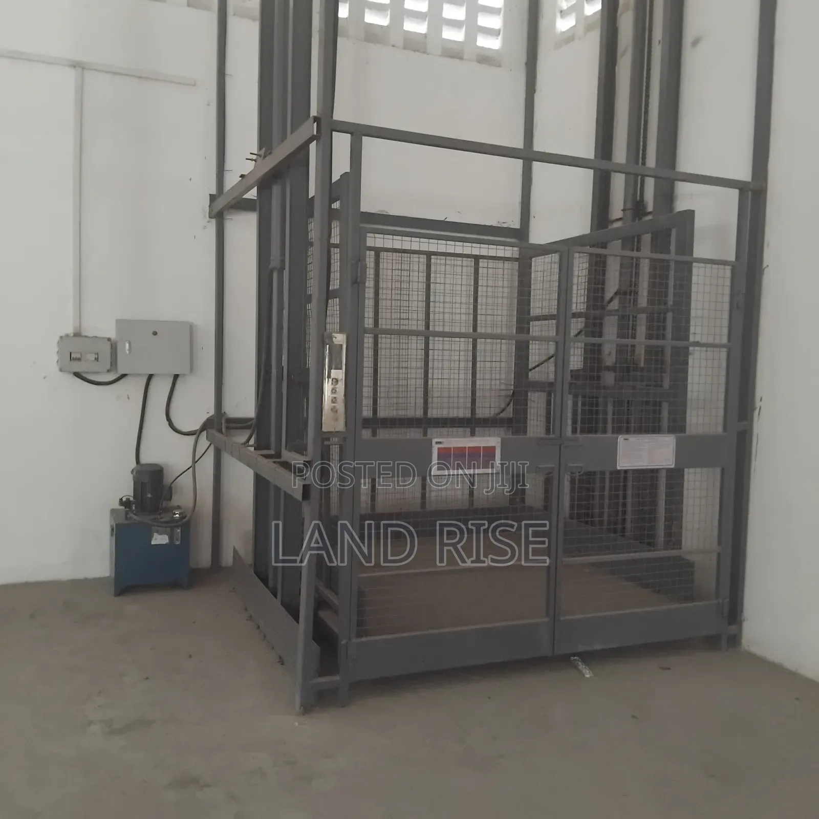 Godown/ Warehouse Size 1100 in Chang'ombe in Chang'ombe
