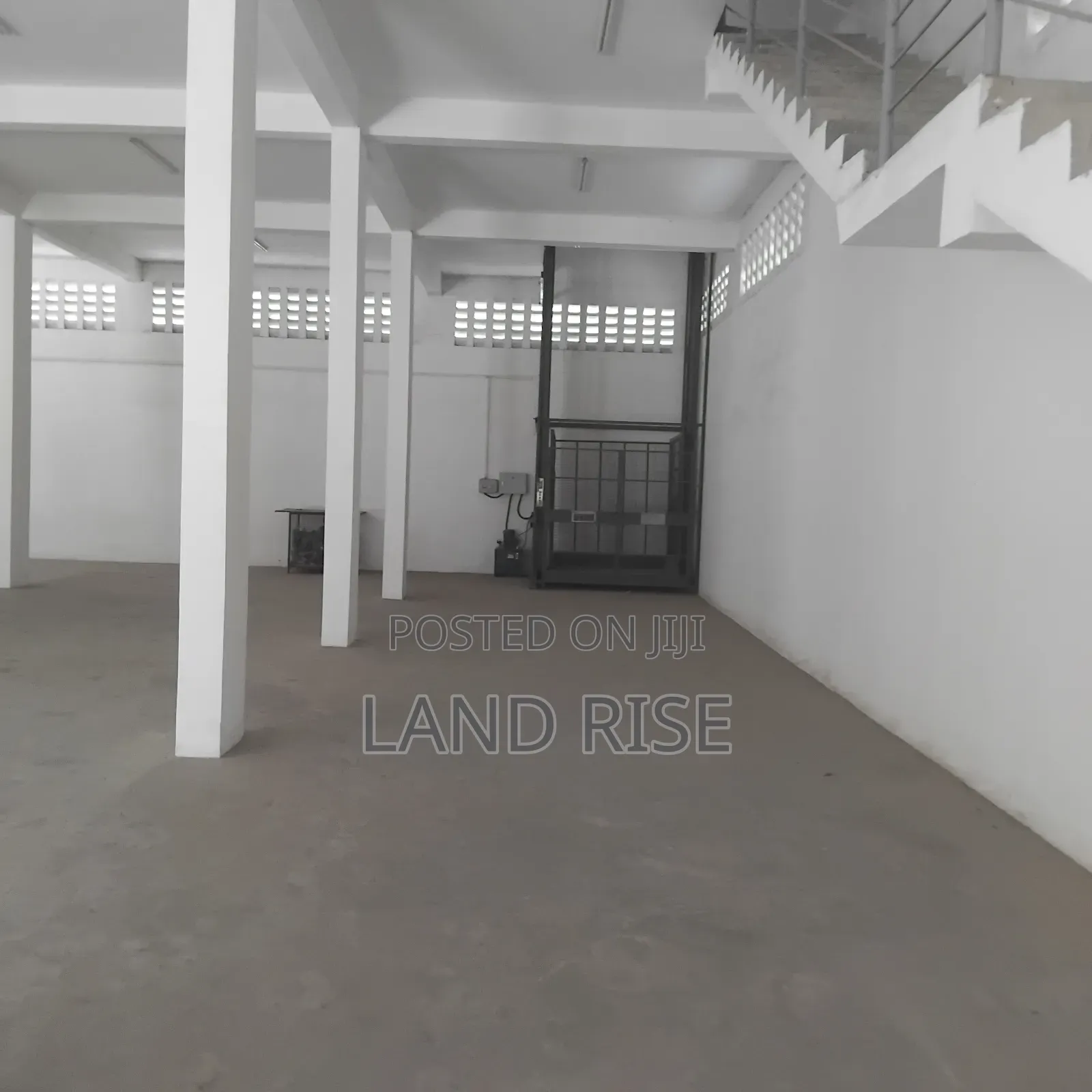 Godown/ Warehouse Size 1100 in Chang'ombe in Chang'ombe