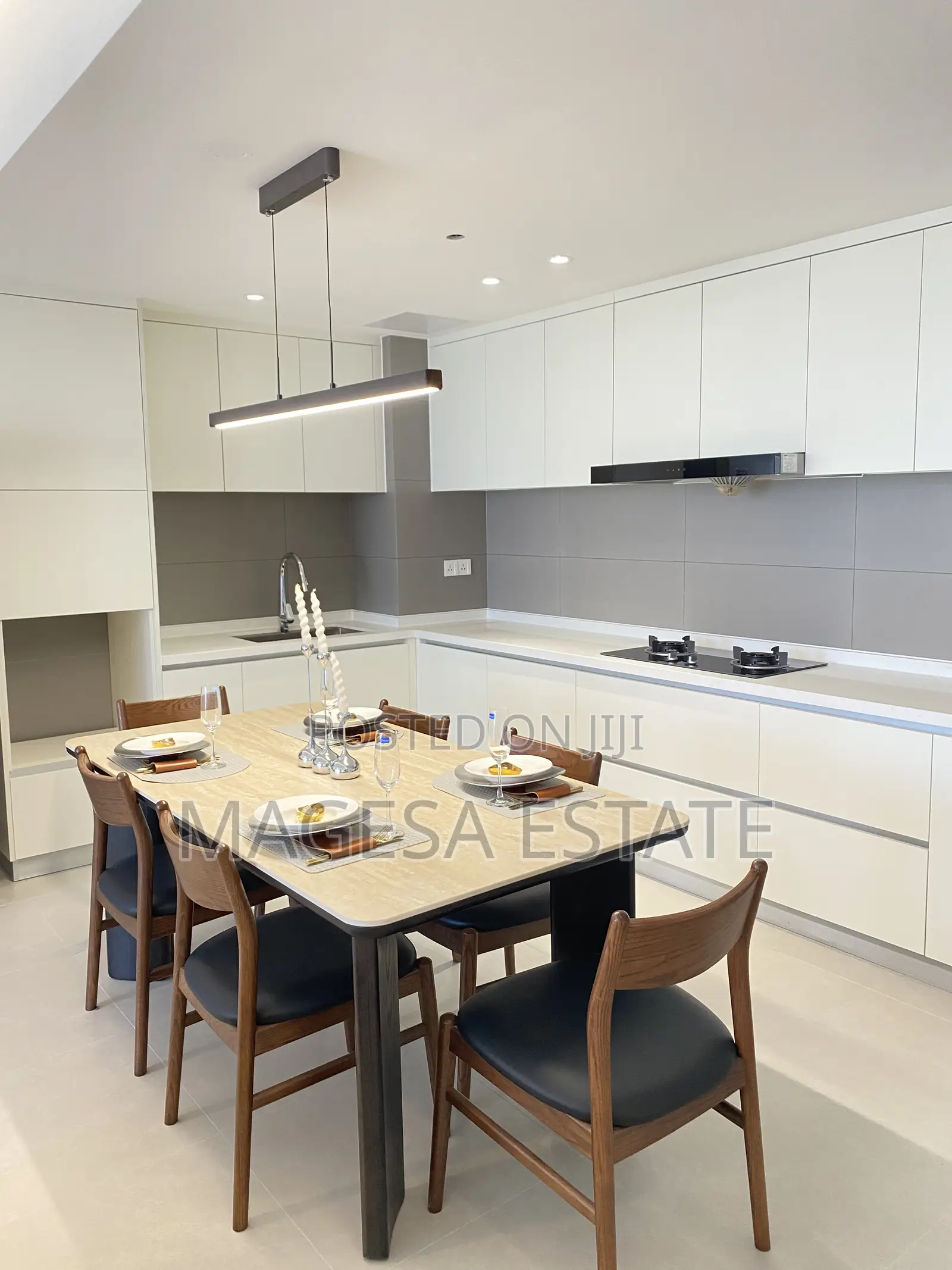 Furnished 3bdrm Apartment in Morocco Square, Kinondoni for sale in Kinondoni