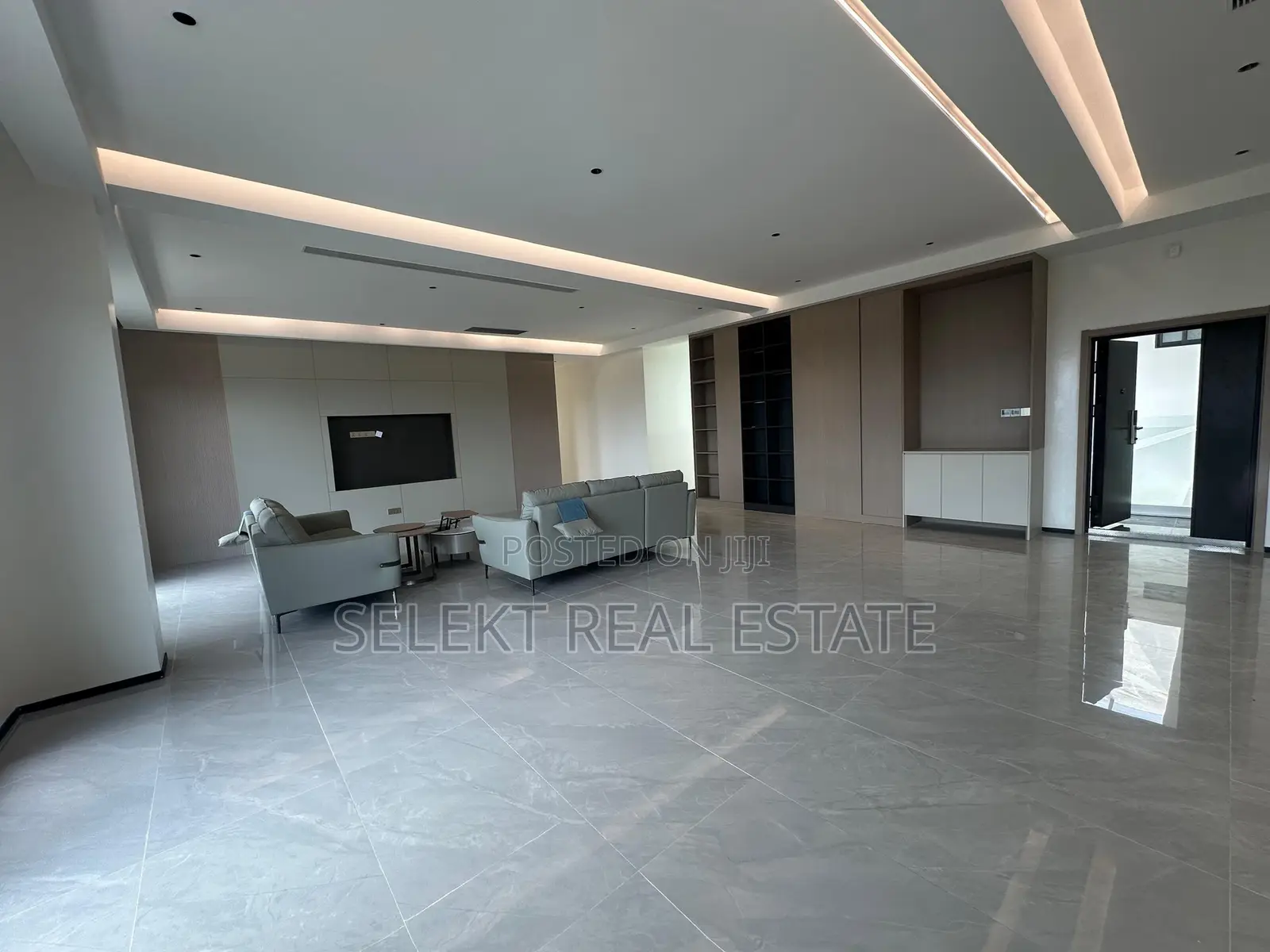 Furnished 4bdrm Penthouse in Peninsula, Masaki for rent in Masaki