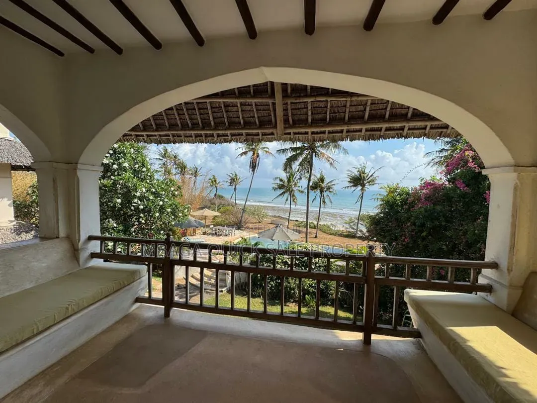 Furnished 6bdrm House in Kunduchi for sale in Kunduchi