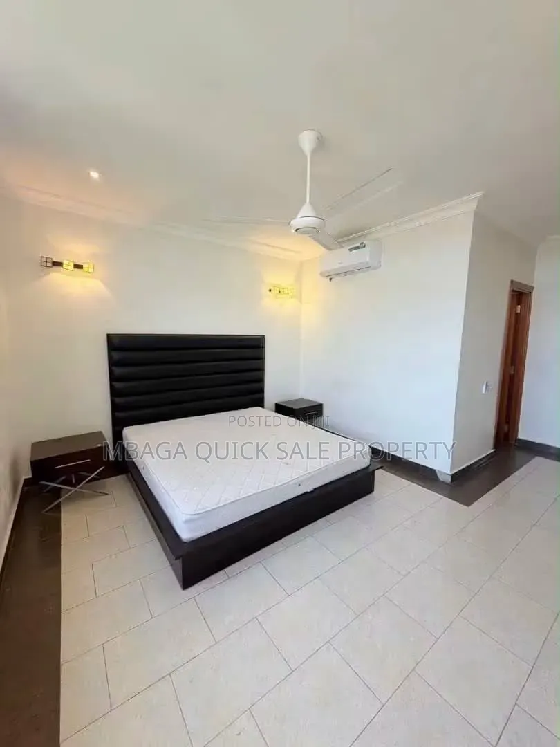 Furnished 4bdrm Apartment in Oyster Bay for rent in Oyster Bay