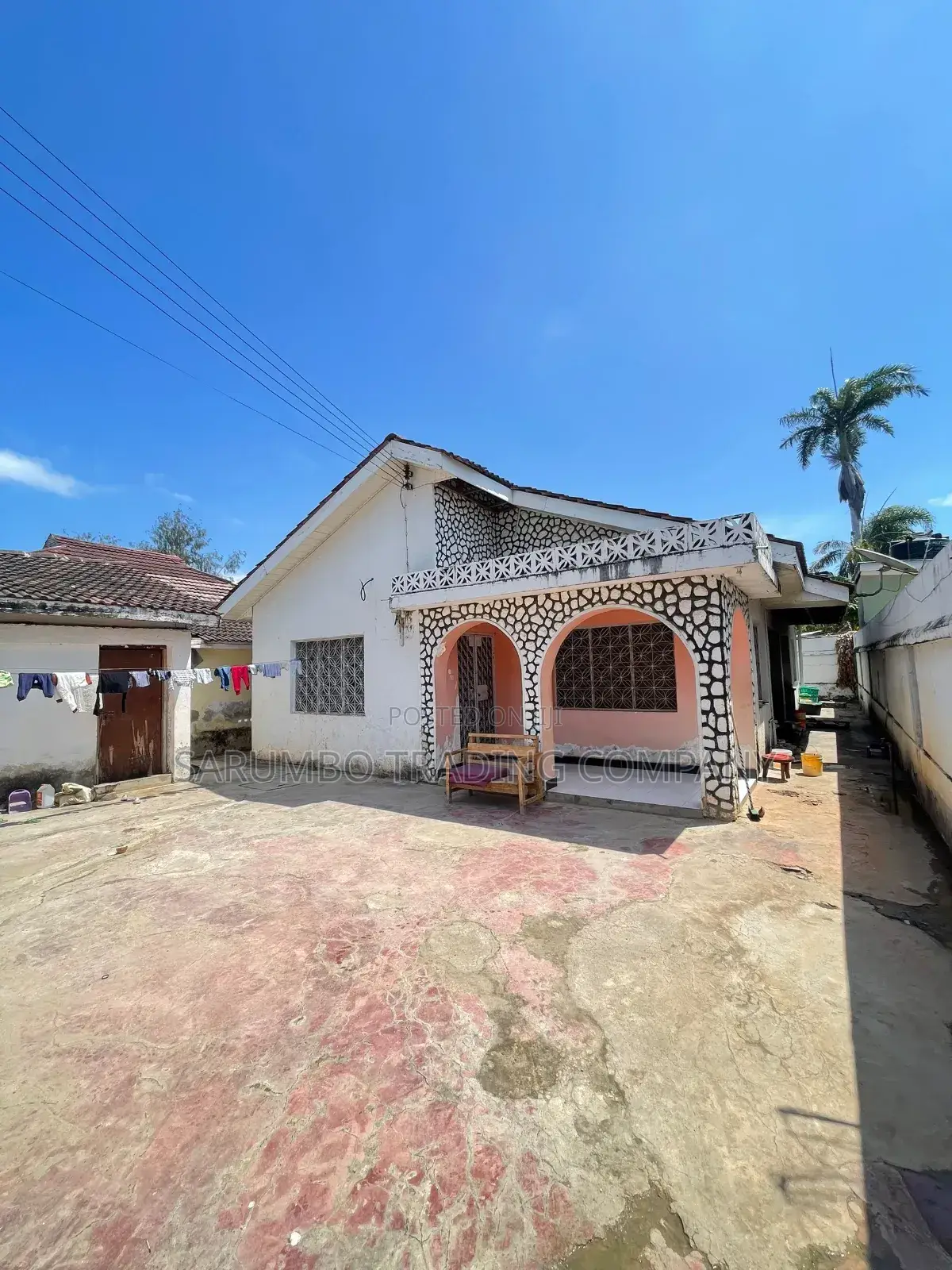 Kiwanja Kinauzwa Mbezi Beach Kwa Zena in Mbezi Beach