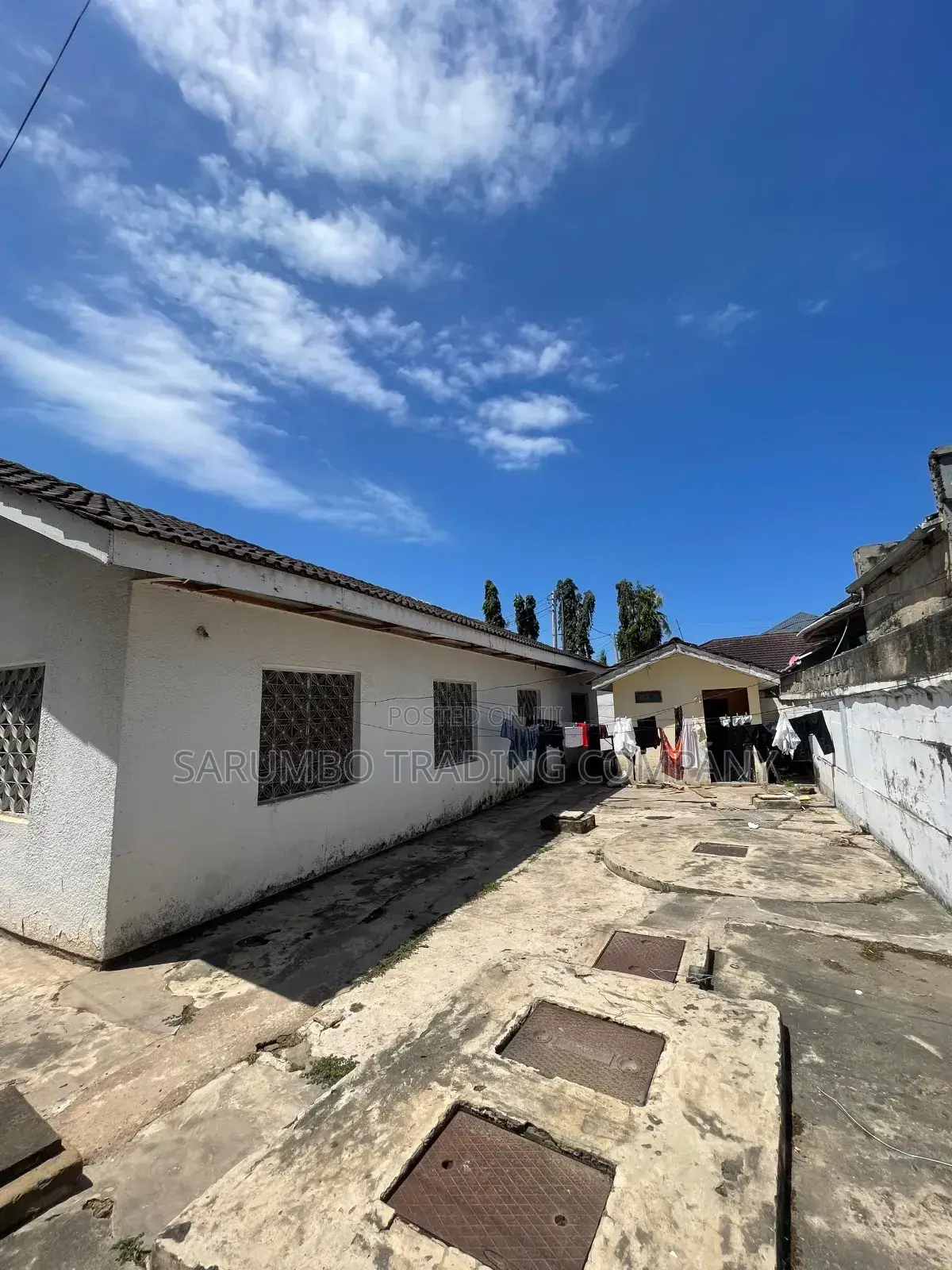 Kiwanja Kinauzwa Mbezi Beach Kwa Zena in Mbezi Beach