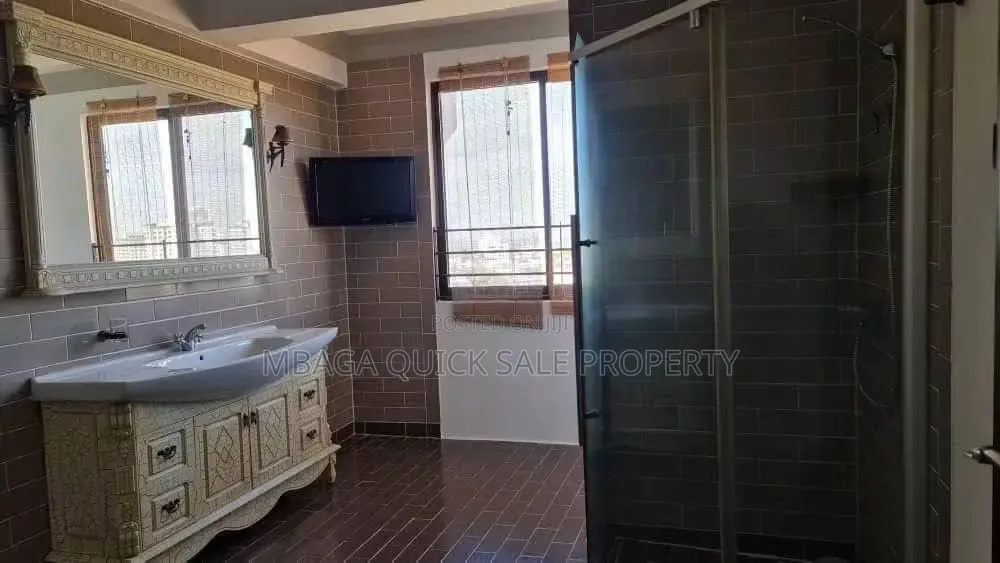 Furnished 3bdrm Apartment in Upanga West for sale in Upanga West