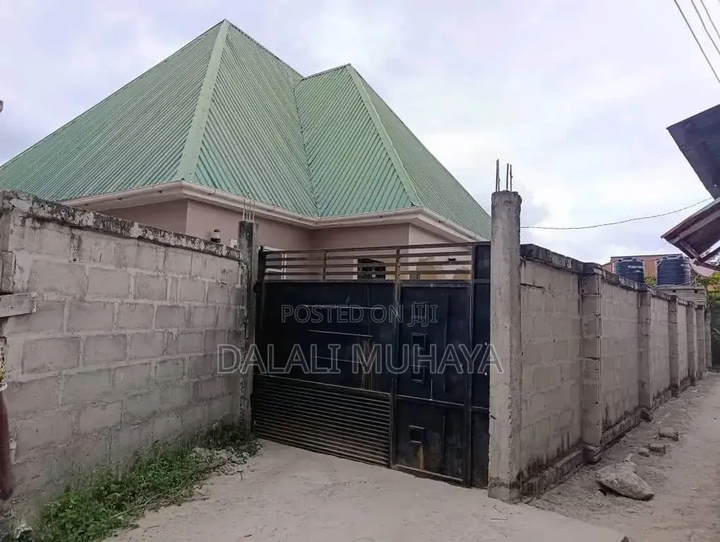 3bdrm House in Machimbo Street, Ukonga for sale in Ukonga