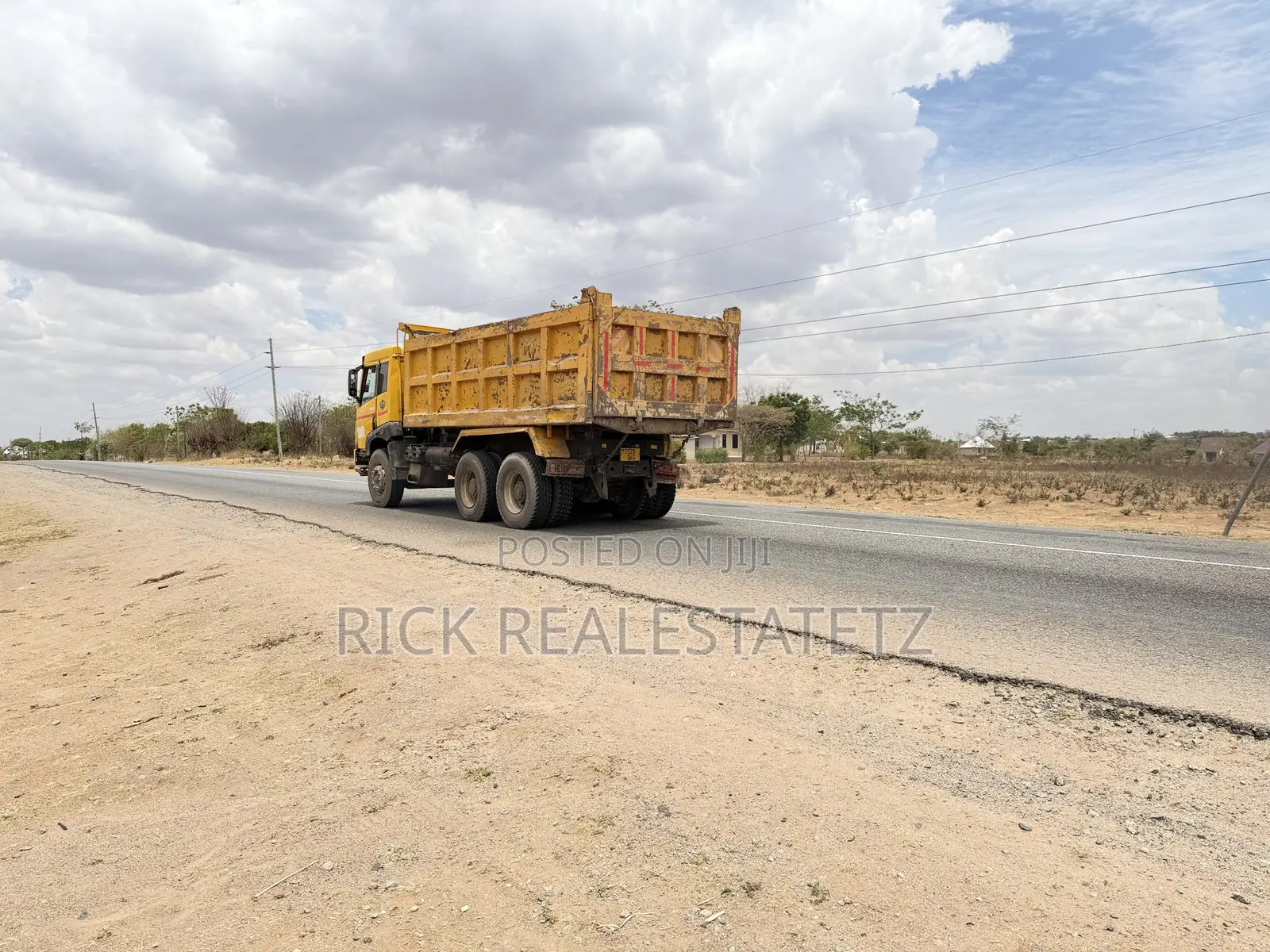 Kiwanja Cha Kwanza Lami Usagara - Busisi Road in Usagara