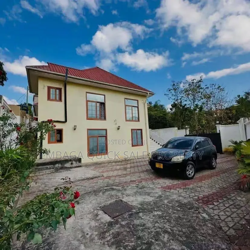 4bdrm House in Tabata for sale in Tabata
