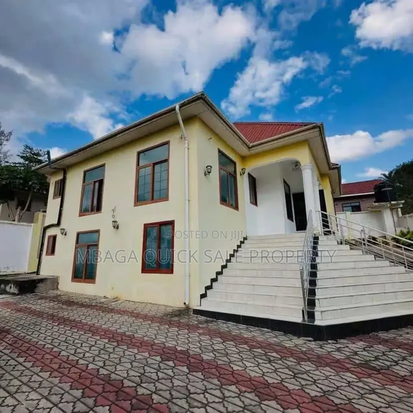 4bdrm House in Tabata for sale in Tabata