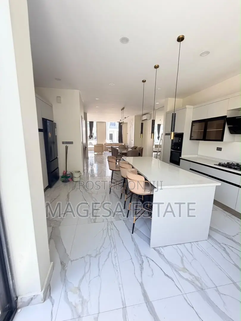 Furnished 6bdrm Villa in Oyster Bay for rent in Oyster Bay