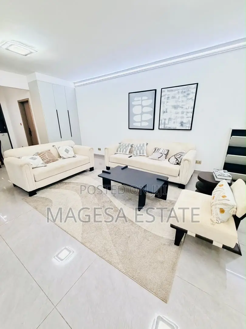 Furnished 3bdrm Apartment in Oyster Bay for sale in Oyster Bay