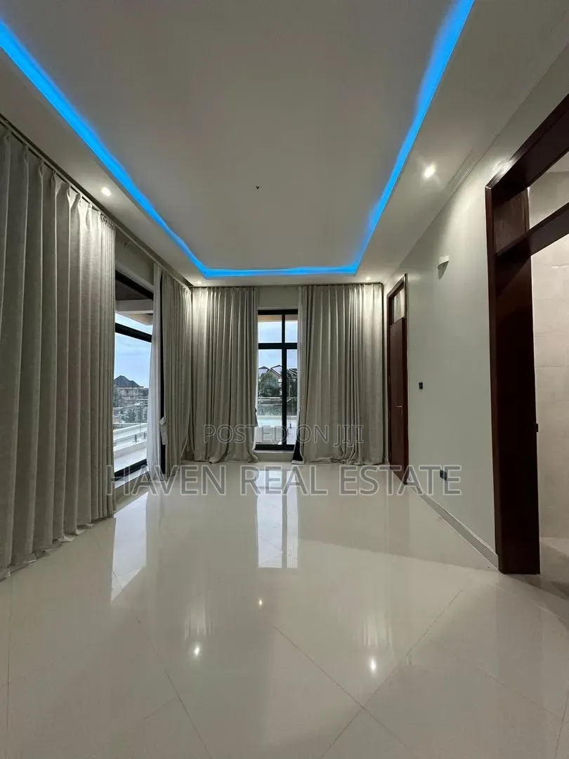 5bdrm House in Mbweni for sale in Mbweni