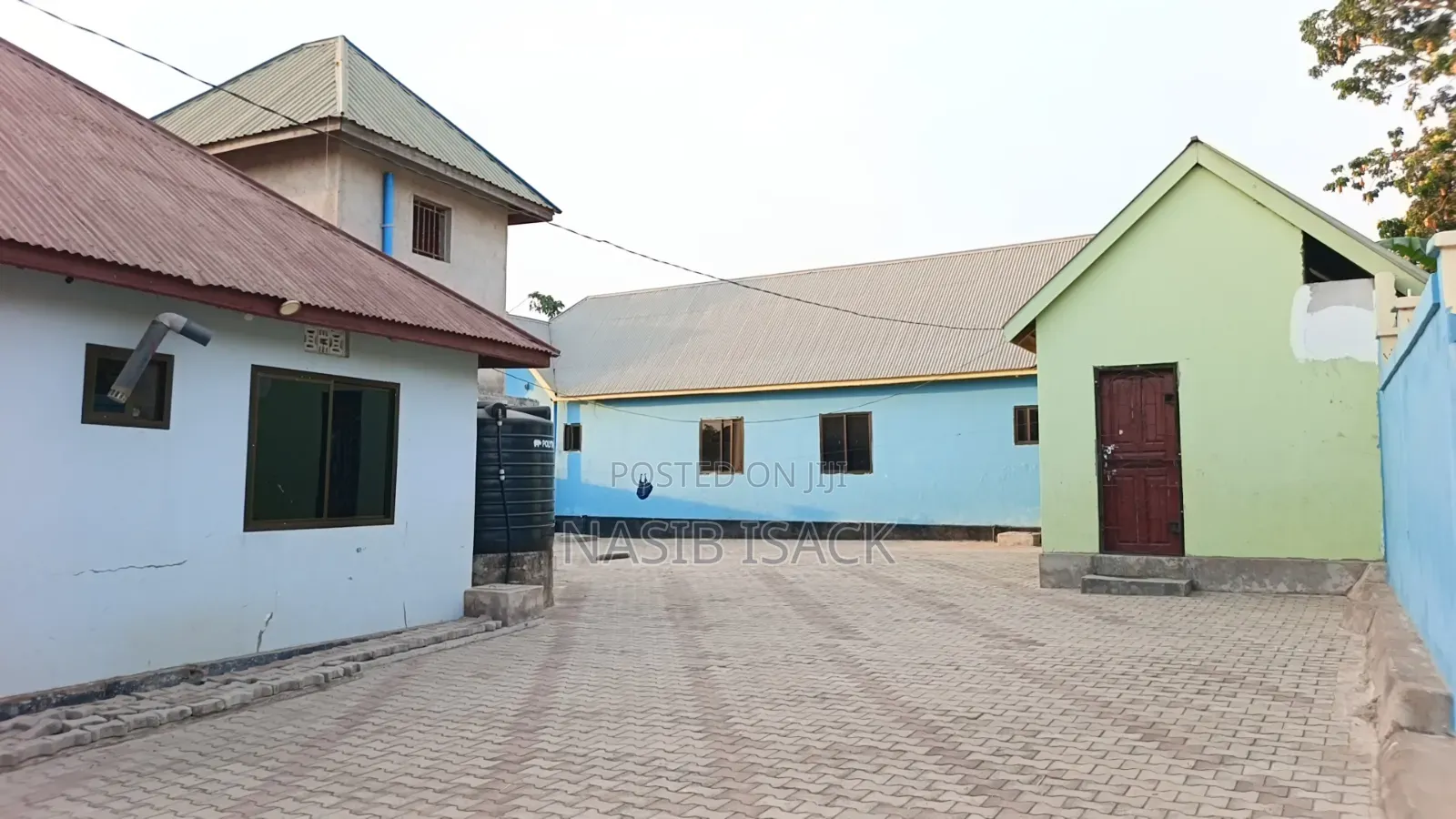 Furnished 10bdrm House in Buhongwa for sale in Buhongwa