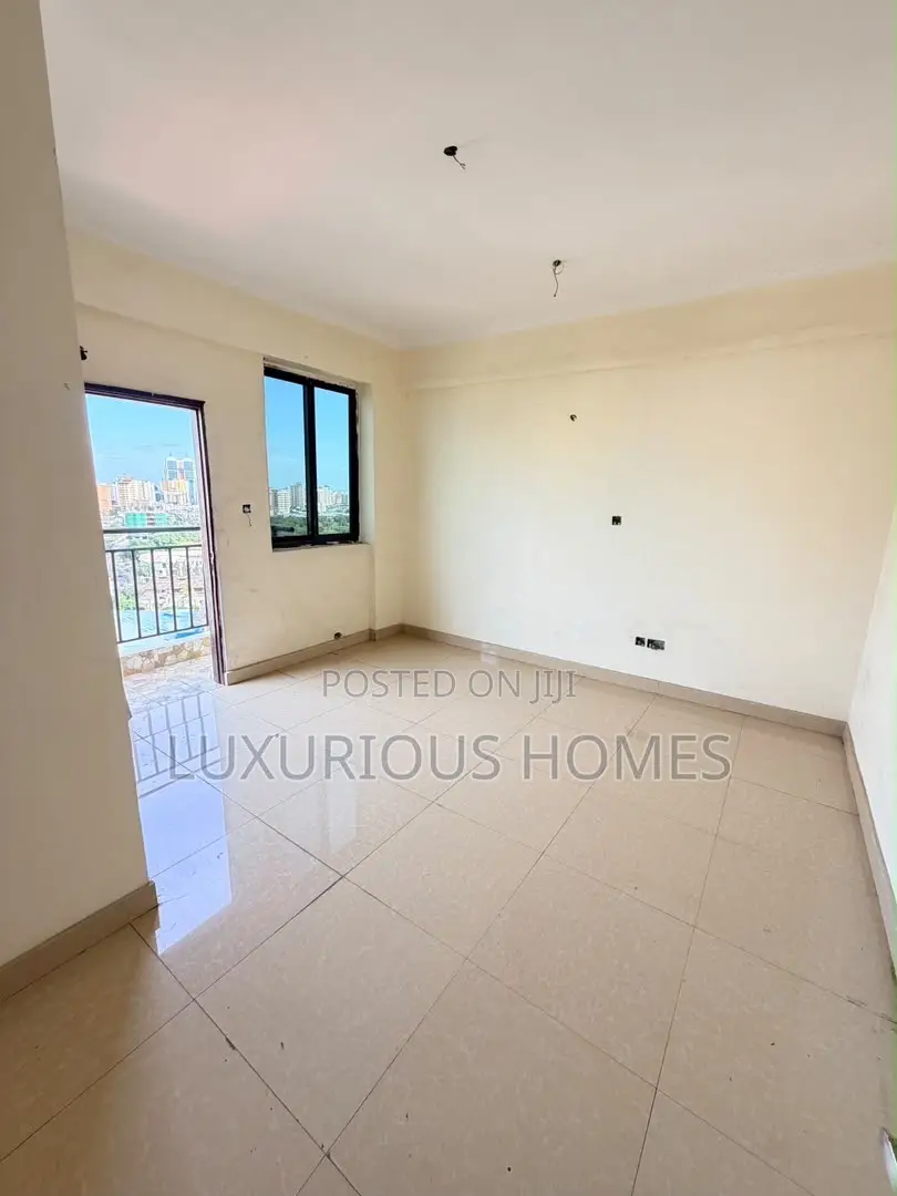 3bdrm Apartment in Upanga West for sale in Upanga West