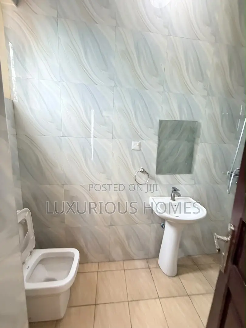 Furnished 4bdrm Apartment in Upanga West for sale in Upanga West