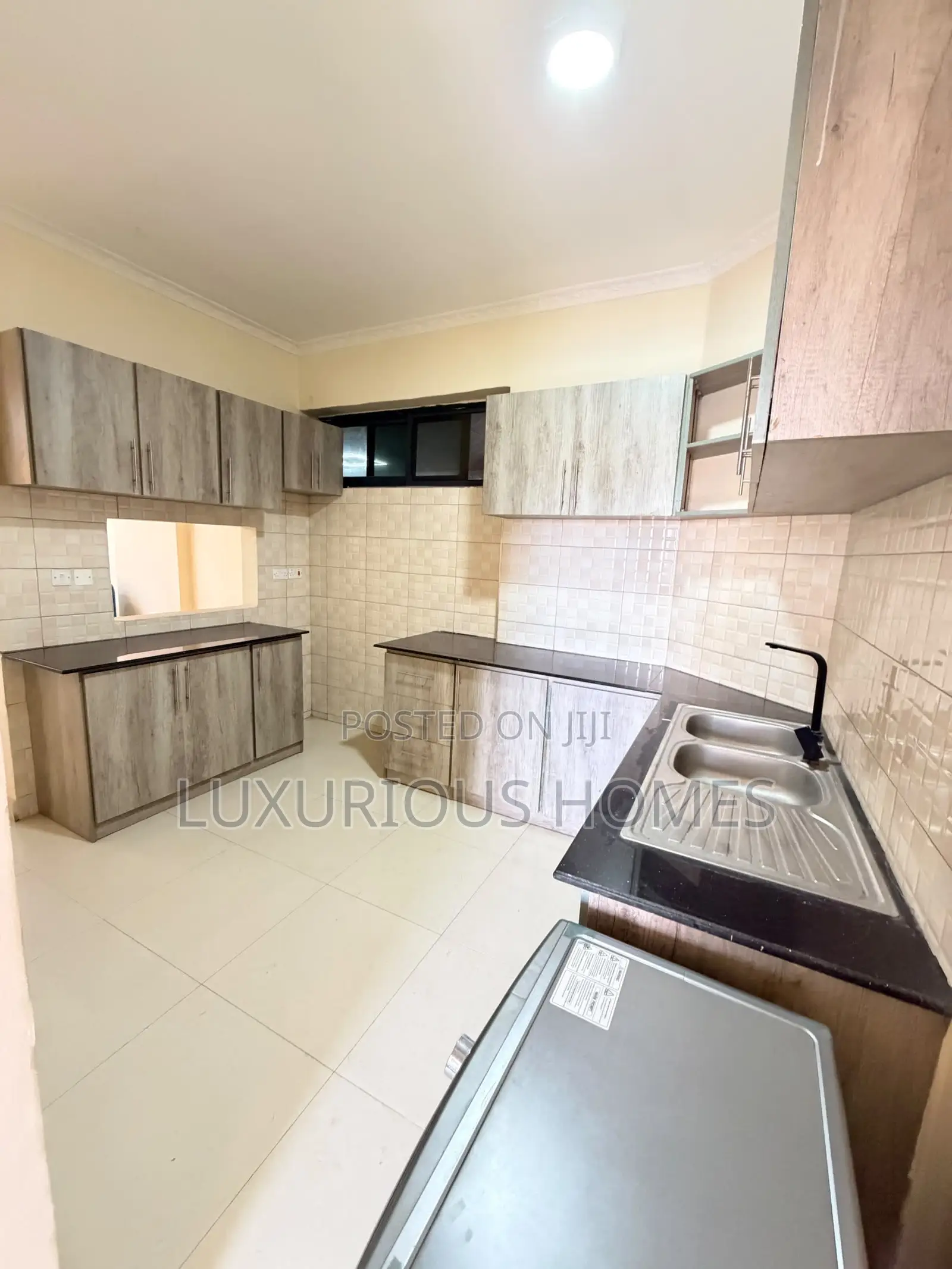 Furnished 4bdrm Apartment in Upanga West for rent in Upanga West